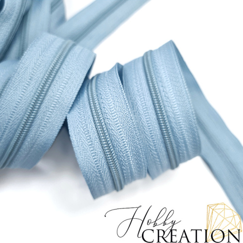 Молния акриловая №3, светло-голубая