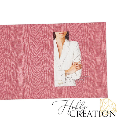 Кожзам с принтом "Селин" 18*28 см. тиснение питон, пудрово-розовый